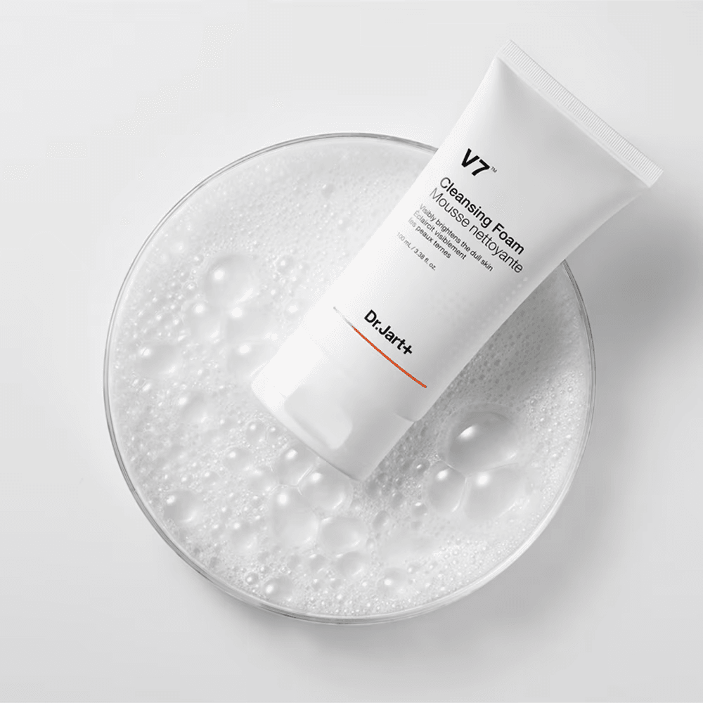 V7™ Cleansing Foam image 5